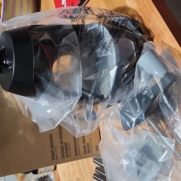 Veggie spiralizer - Picture 1 of 2